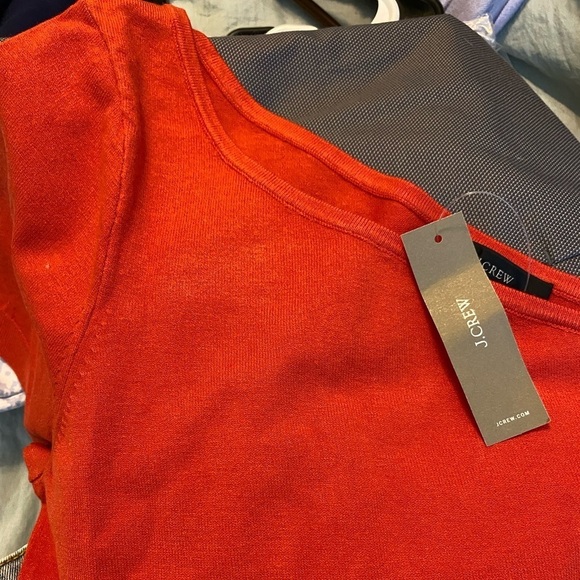 NWT J. Crew Red One Shoulder Short Sleeve Sweater - Picture 4 of 6